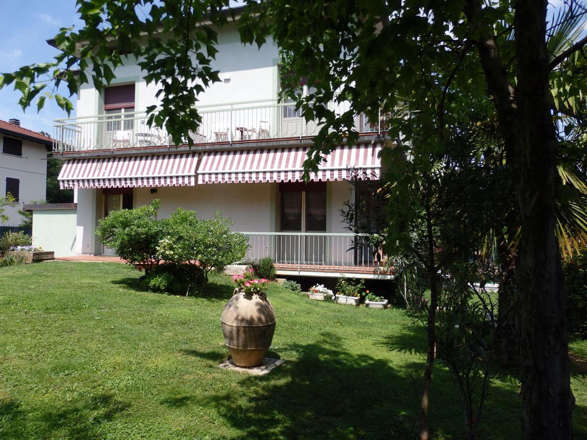 Riflessi D'Arte Bed & Breakfast Provaglio d'Iseo Exterior photo
